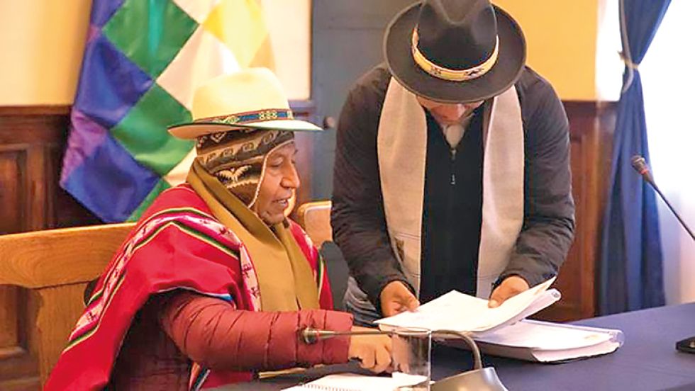 LA PAZ. Choquehuanca recibió una propuesta de proyectos para el municipio de Pelechuco.