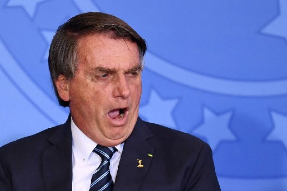 Foto de archivo del presidente Jair Bolsonaro, quien deberá pagar una multa a una periodista a la que causó "daños morales".