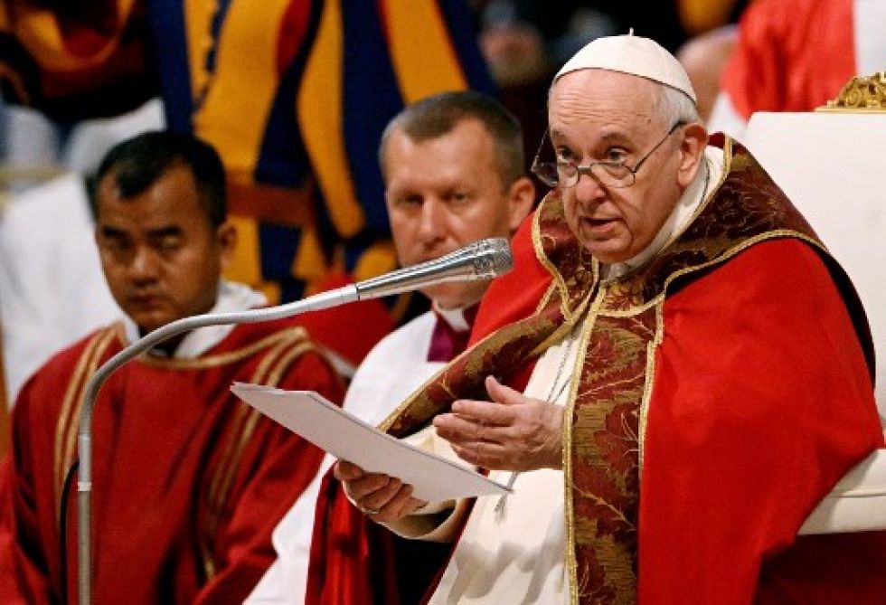El Papa Francisco dirige una misa para la Solemnidad de los Santos Pedro y Pablo el 29 de junio de 2022.