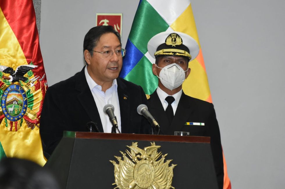 El presidente Luis Arce este viernes en acto de promulgación de una ley, en la Casa Grande del Pueblo.