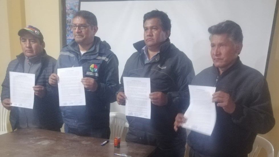 Presentan el acuerdo para poner fin a los enfrentamientos entre Incahuasi y Culpina.