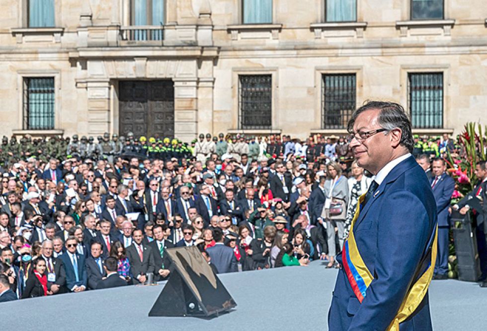 ASUNCIÓN. Gustavo Petro poco después de asumir la Presidencia de Colombia, con un discurso en el que prometió cambios políticos y sociales.