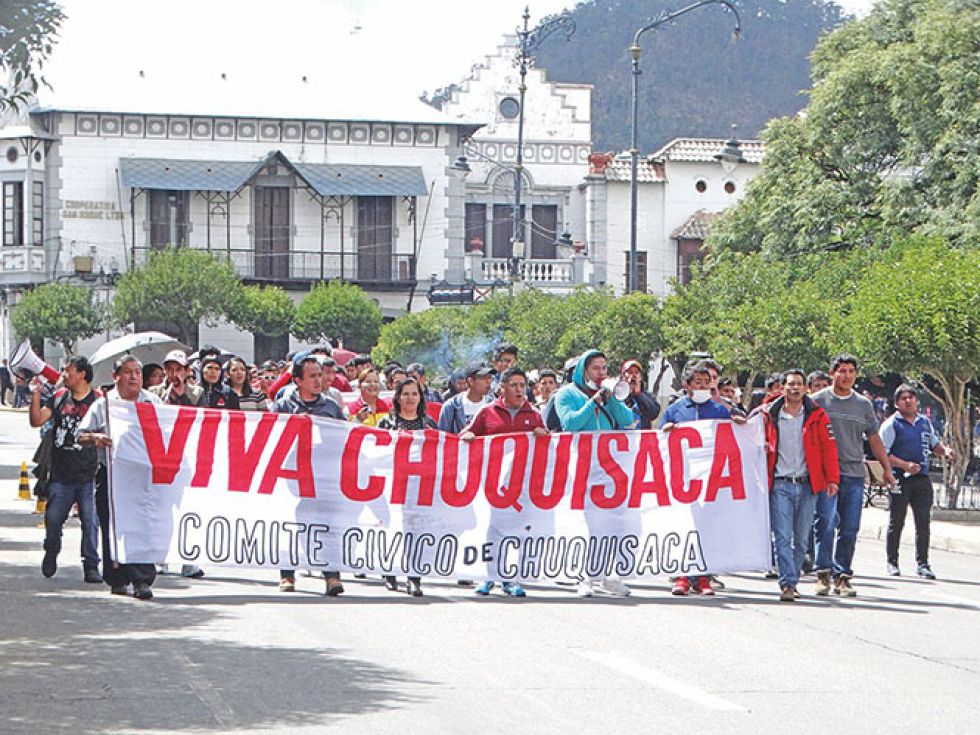 CODEINCA. Una imagen de archivo de una marcha de protesta del Comité de Defensa de los Intereses de Chuquisaca.