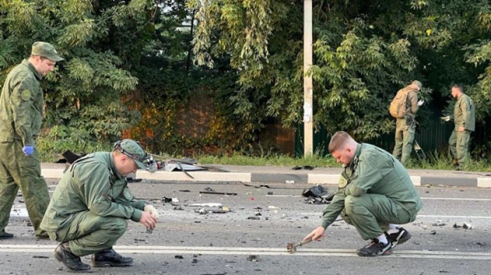 La policía examina el lugar donde murió Daria Duguina, hija del ideólogo nacionalista ruso Alexander Duguin cercano al Kremlin.
