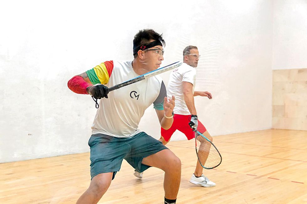 Conrrado Moscoso, el actual campeón mundial de raquetbol y multicampeón nacional y departamental de raquetbol.