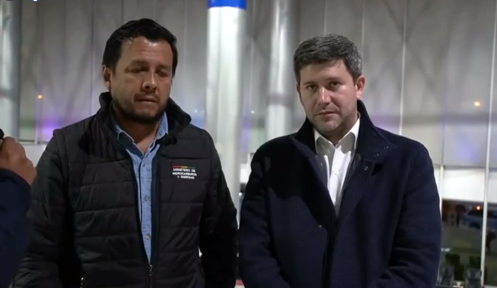 El viceministro Edgar Caero y el gerente de Desarrollo Empresarial de la Cainco de Santa Cruz, Jose Luis Strauss.