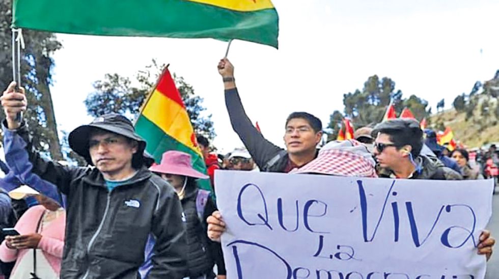 RECLAMOS. Una movilización ciudadana en defensa de la democracia en Bolivia.