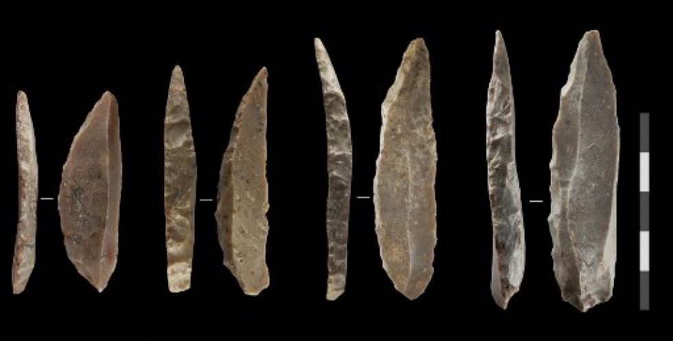 Cuchillos de piedra distintivos que se cree que fueron fabricados por algunos de los últimos neandertales en Francia y el norte de España.