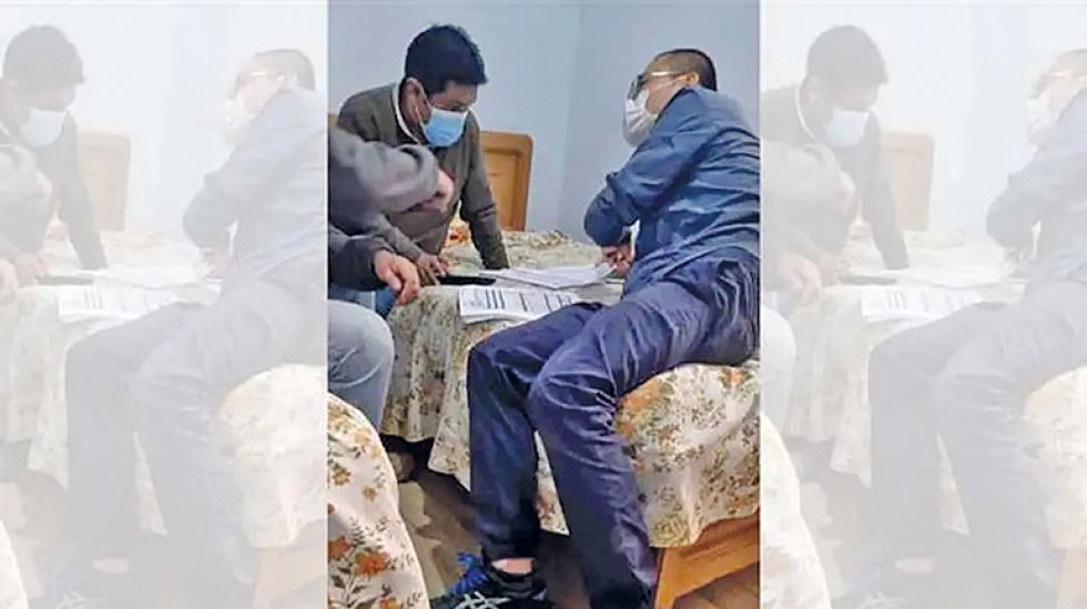 INVESTIGACIÓN. La modificación del contrato se habría dado en el residencial Bolivia, en Sucre.