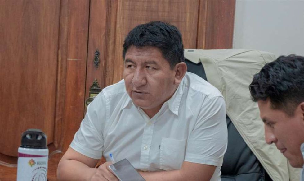 El gobernador de Potosí, Jhonny Mamani, tiene detención domiciliaria por el caso Ambulancias.