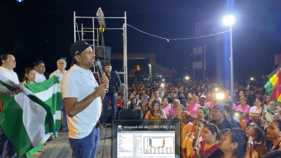 El gobernador de Santa Cruz, Luis Fernando Camacho, durante su discurso en Cotoca.