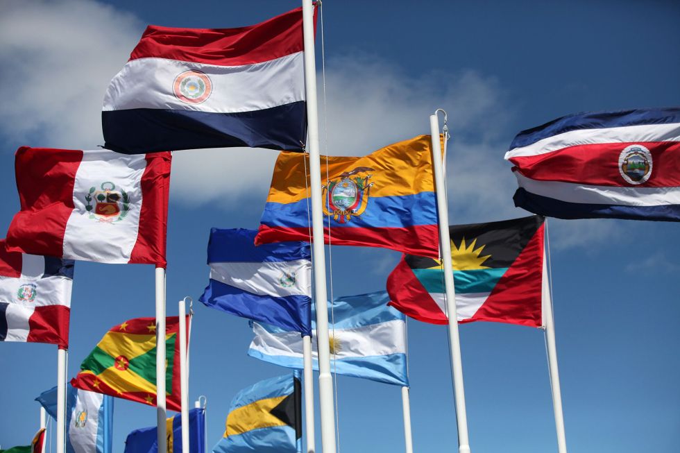 Los países de Latinoamérica y el Caribe tienen gobiernos de derecha e izquierda.