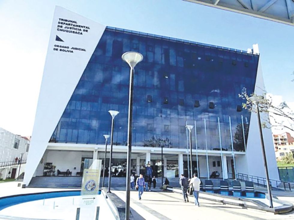 JUSTICIA. Tras el bulling, ambos llegaron a un juzgado por un hecho de carácter delictivo.