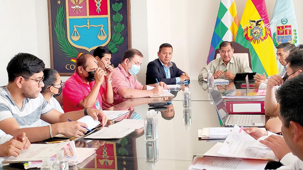 La reunión de ayer entre autoridades de Sucre, Cochabamba, el Gobierno, el COB y la Odebo.