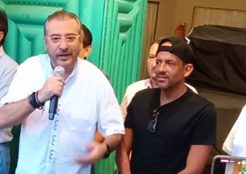 Rómulo Calvo y Luis Fernando Camacho en una conferencia de prensa en medio del paro cívico en Santa Cruz.
