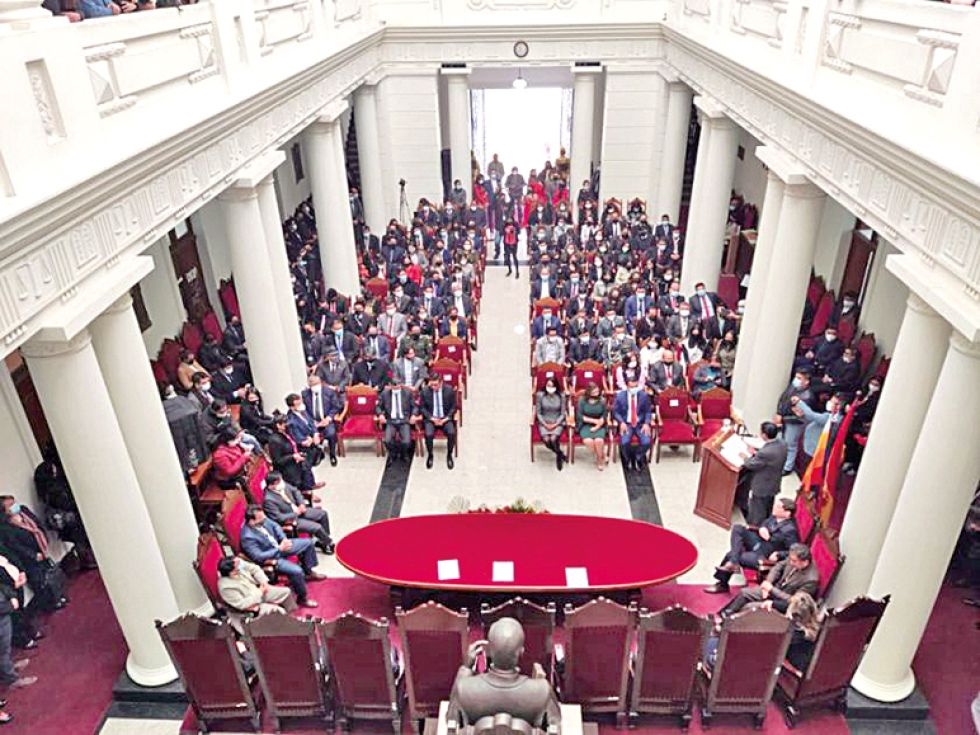 ELECCIÓN. Uno de los actos de posesión de nuevos vocales en el hall del Tribunal Supremo de Justicia.