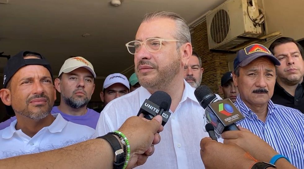 Luis Fernando Camacho, Rómulo Calvo y Vicente Cuéllar, denunciados por Obras Públicas.