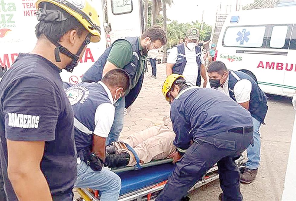 APRONTE. Los enfrentamientos en Barrio Lindo de Santa Cruz de la Sierra dejaron varios heridos.