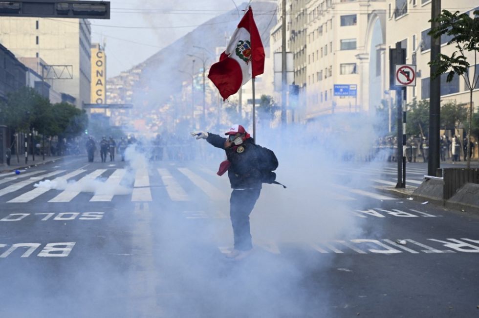 Los manifestantes fueron reprimidos por la Policía con agentes químicos. 