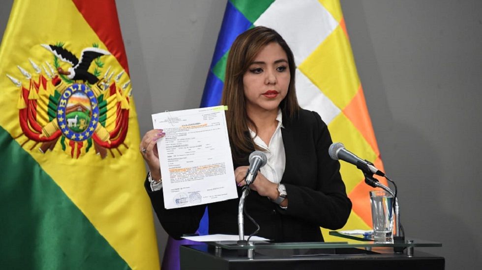 La viceministra de Comunicación, Gabriela Alcón, brindó el miércoles una conferencia de prensa.