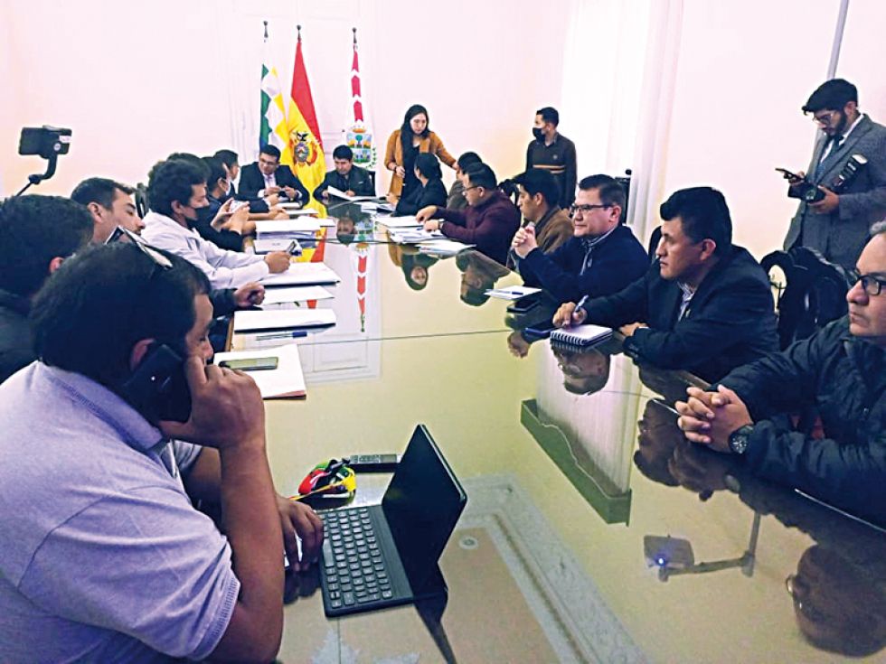 Las instituciones y las organizaciones deportivas locales se reunieron la semana pasada.