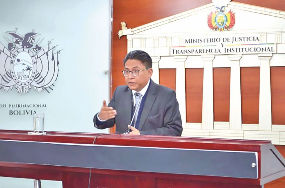 EVALUACIÓN. Iván Lima, ministro de Justicia, se reunió con los miembros de la misión de la CIDH.