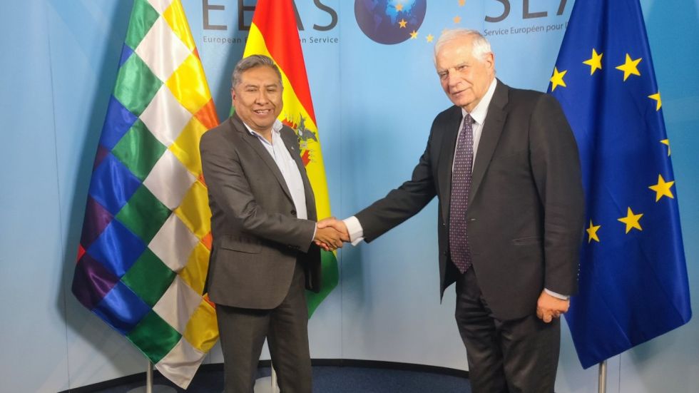El canciller de Bolivia, Rogelio Mayta, y el alto representante de la Unión Europea para Política Exterior, Josep Borrell.