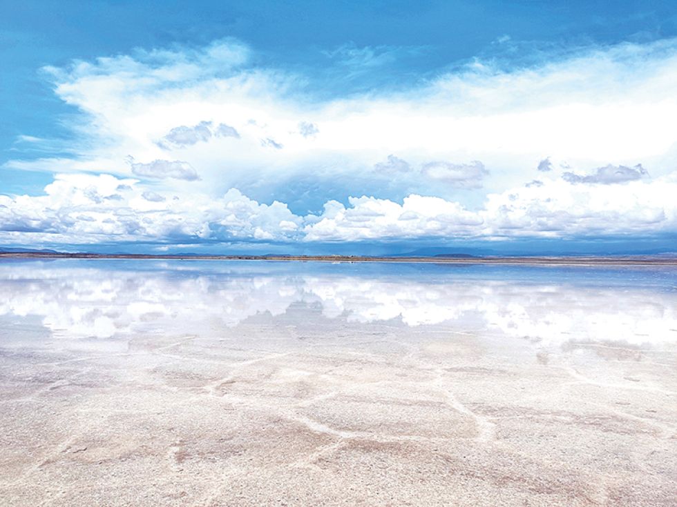 TURISMO. Una imagen del Salar de Uyuni, uno de los principales atractivos del país.