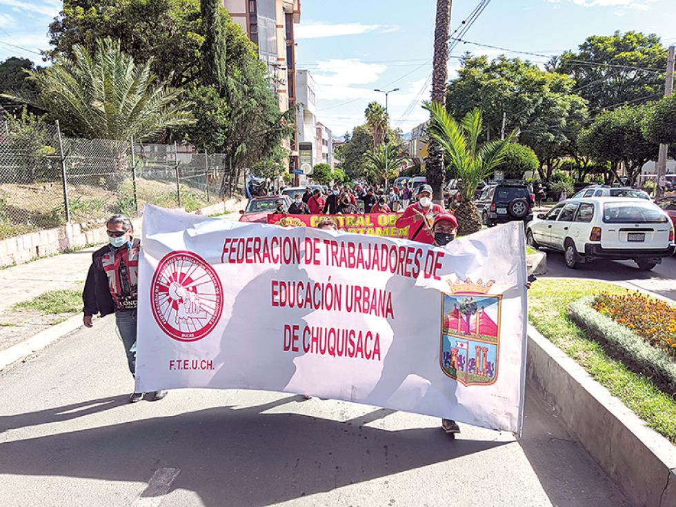 PROTESTA. La marcha desarrollada por los maestros urbanos el lunes de la semana pasada.