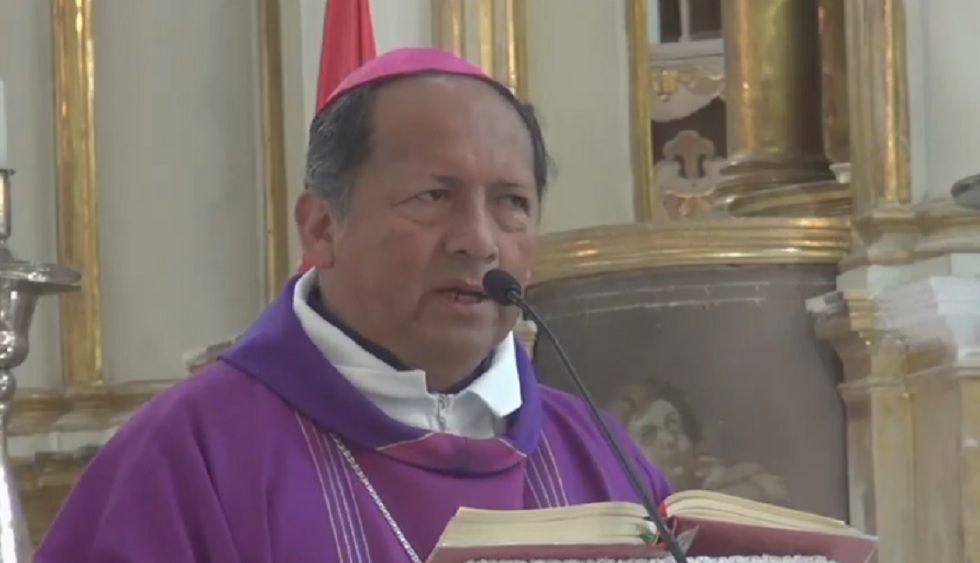 Monseñor Ricardo Centellas en la celebración de la misa por Miércoles de Ceniza.