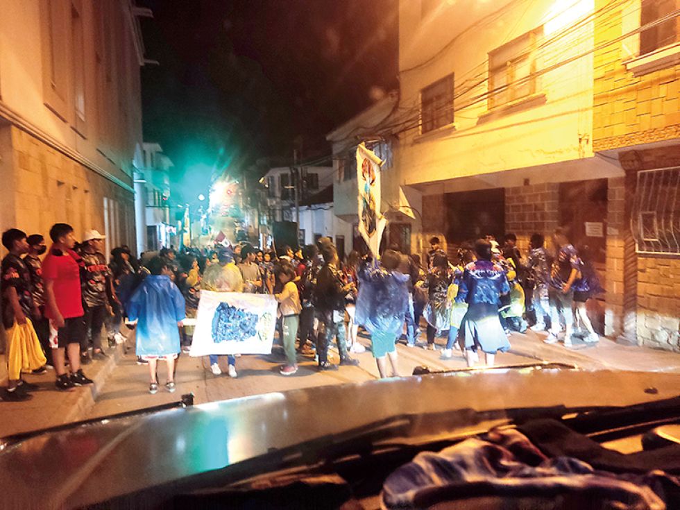 EXCESO. Uno de los enfrentamientos se produjo en inmediaciones del Hospital Santa Bárbara.