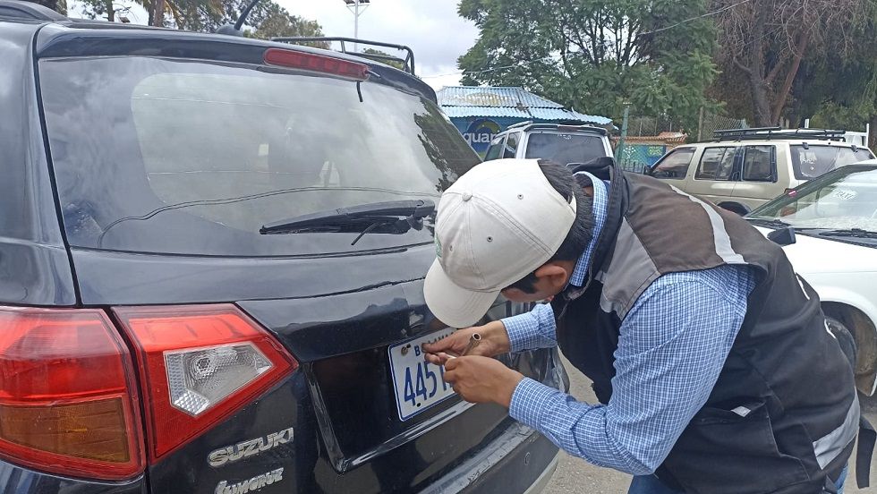 El control de las placas en la zona de la exestación Aniceto Arce.