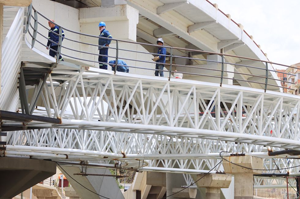 OBRA. Las pasarelas metálicas fueron el último lote en concluirse de todo el proyecto.