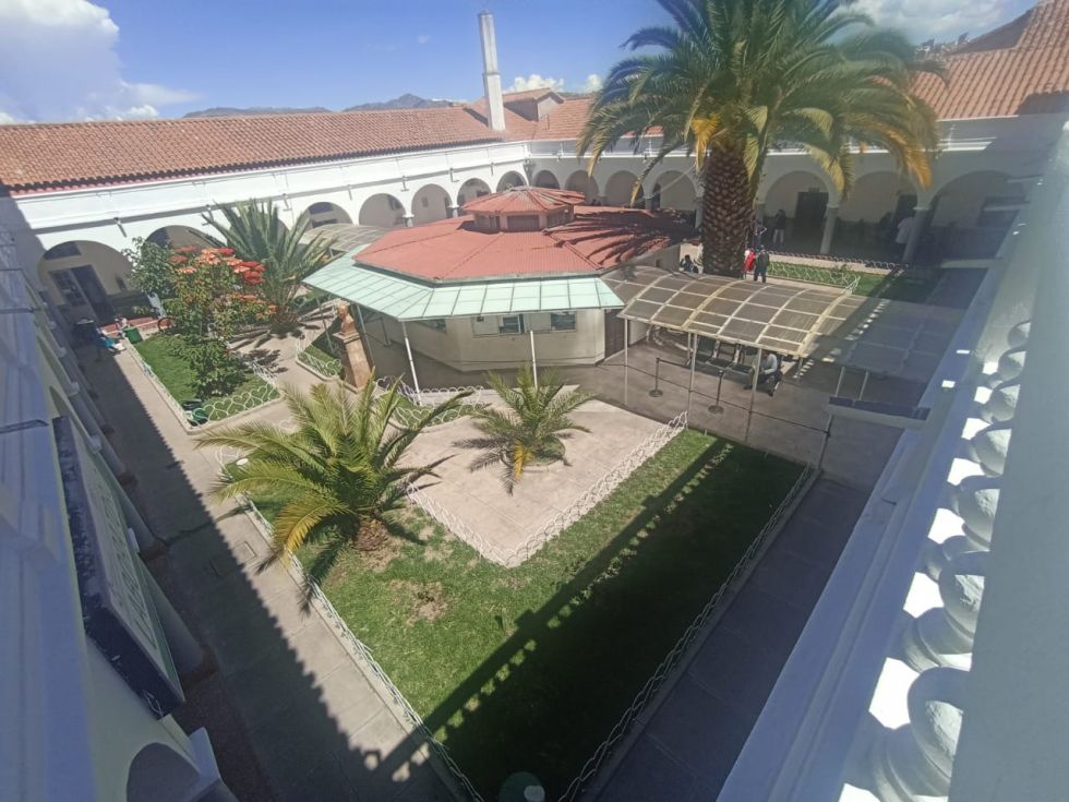El hospital Santa Bárbara de Sucre. 