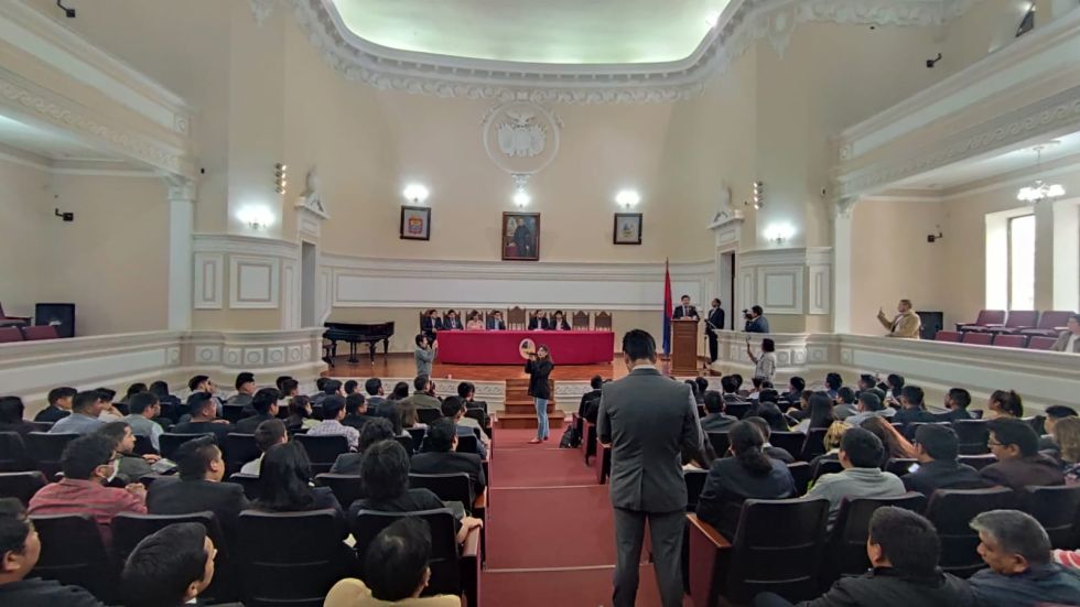 La nueva dirigencia de la FUL fue posesionada el lunes en el Paraninfo Universitario.