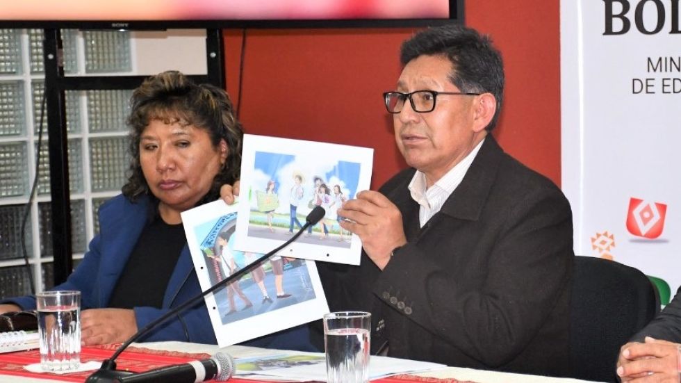 El ministro de Educación. Édgar Pary, se refirió este lunes al plagio en textos educativos.