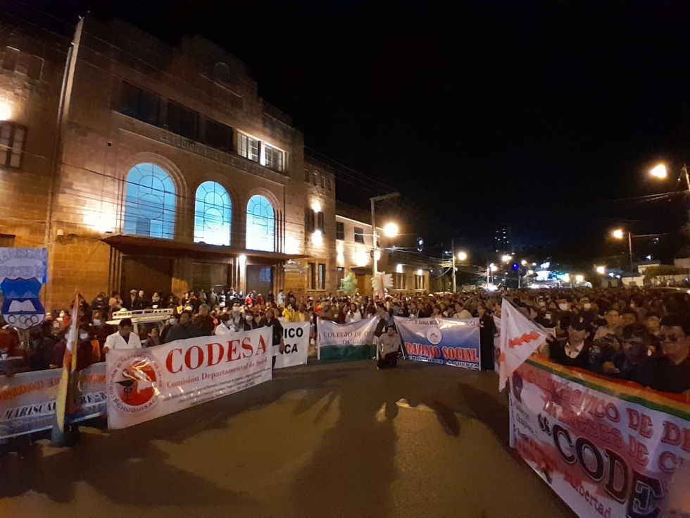La asamblea en la exestación Aniceto Arce, en la ciudad de Sucre.