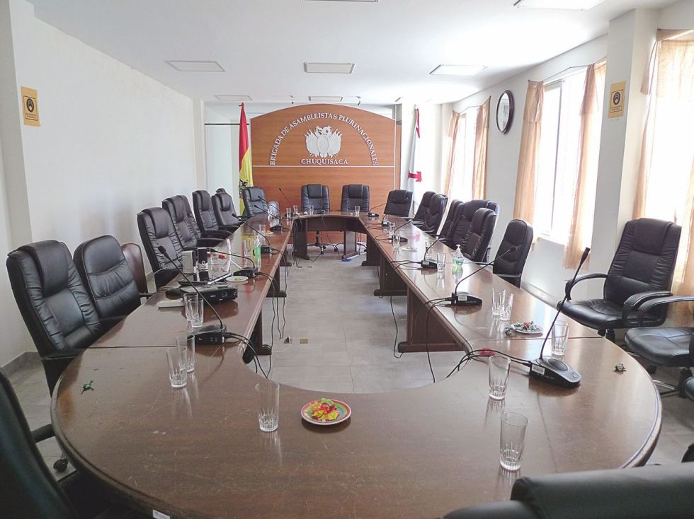 BRIGADA. Una imagen del salón de sesiones de la Brigada de Asambleístas Plurinacionales de Chuquisaca, actualmente sin directiva.