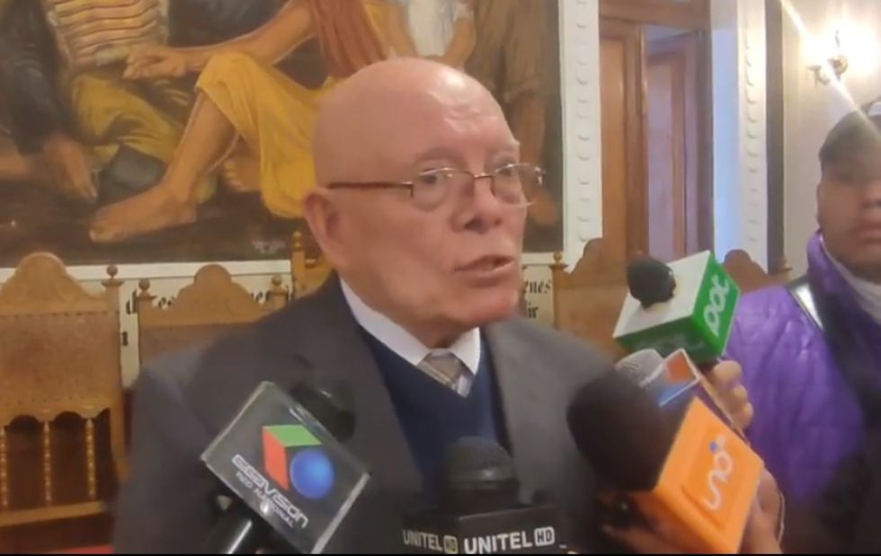 El presidente del TSE, Óscar Hassenteufel, en Sucre.