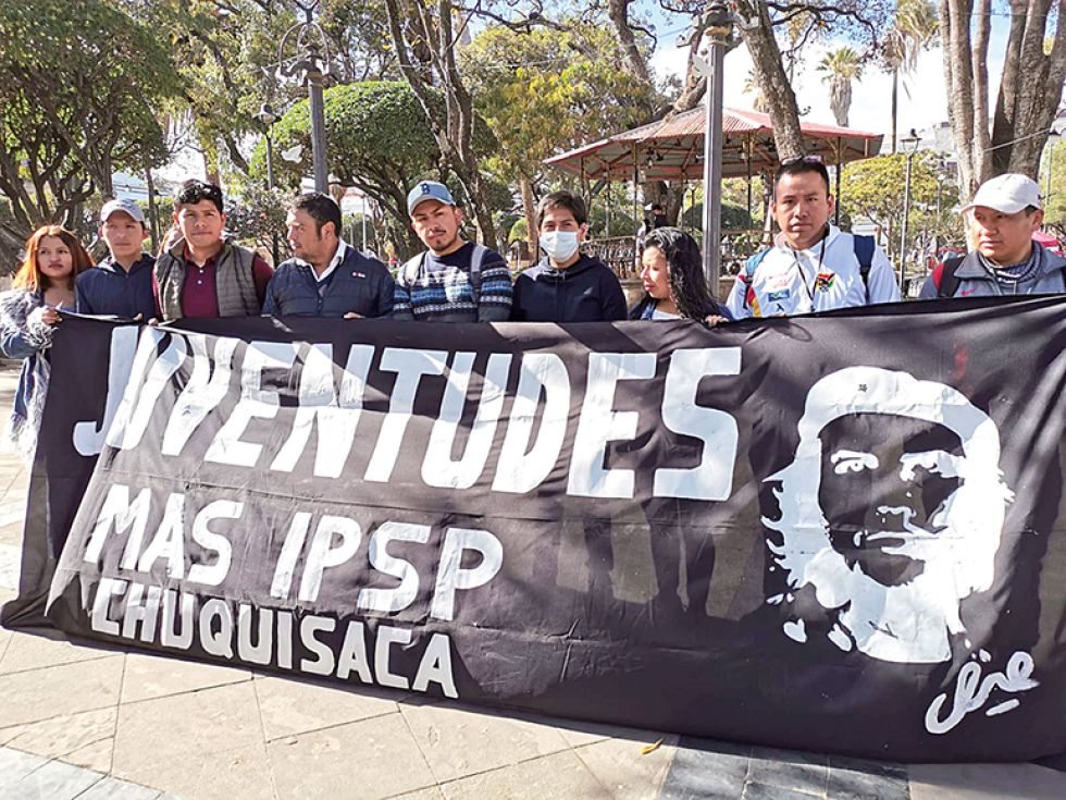 MAS: Juventudes renuevan su directiva