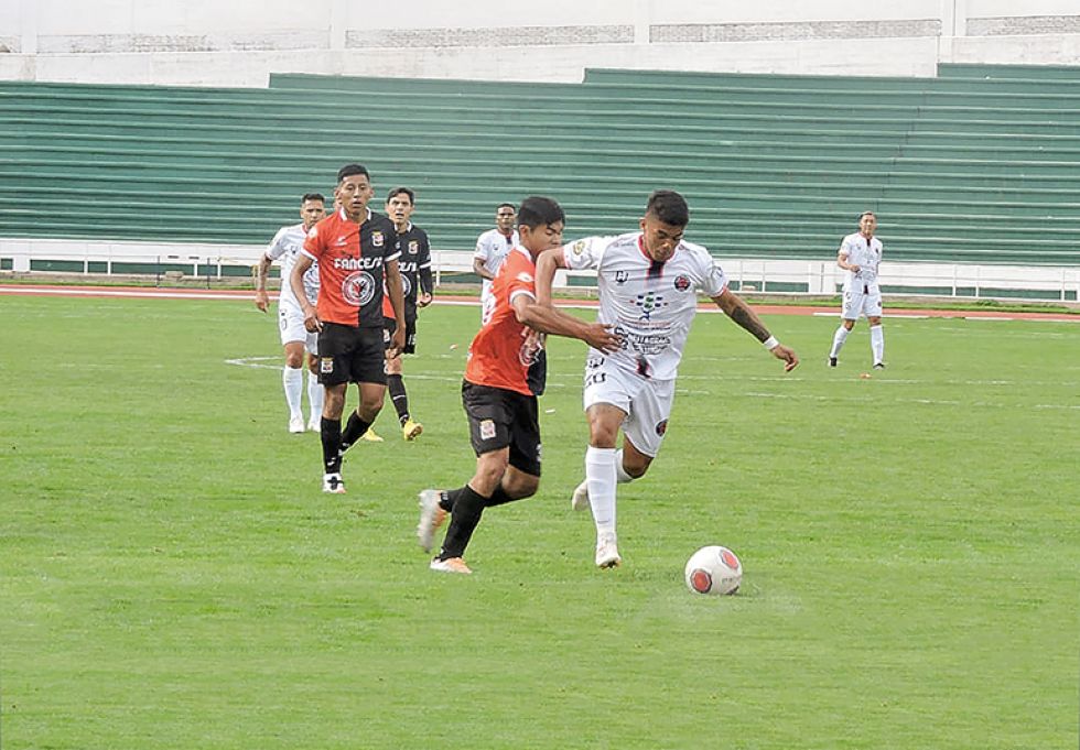 El torneo de ascenso se reiniciará el domingo en el principal escenario deportivo de la capital.