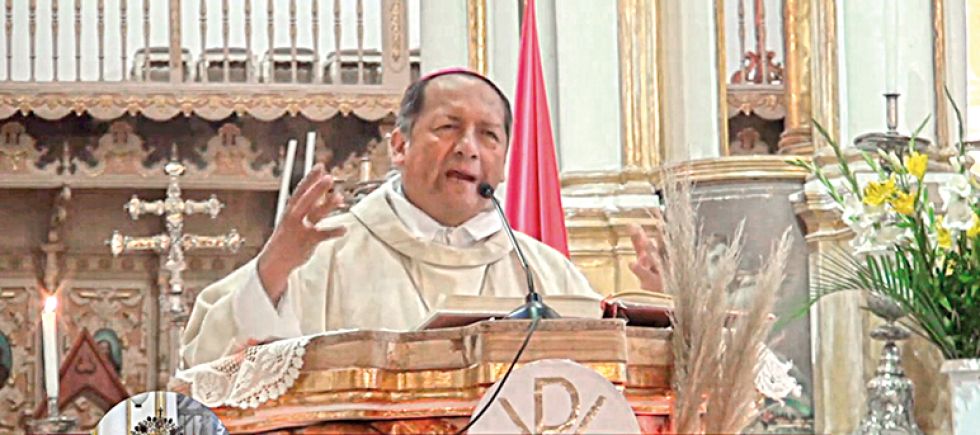 CELEBRACIÓN. La misa presidida por monseñor Ricardo Centellas en la Catedral Metropolitana.