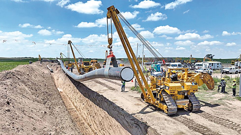 GASODUCTO. El primer tramo del GPNK, compuesto por más de 47.700 caños de 12 metros de largo.