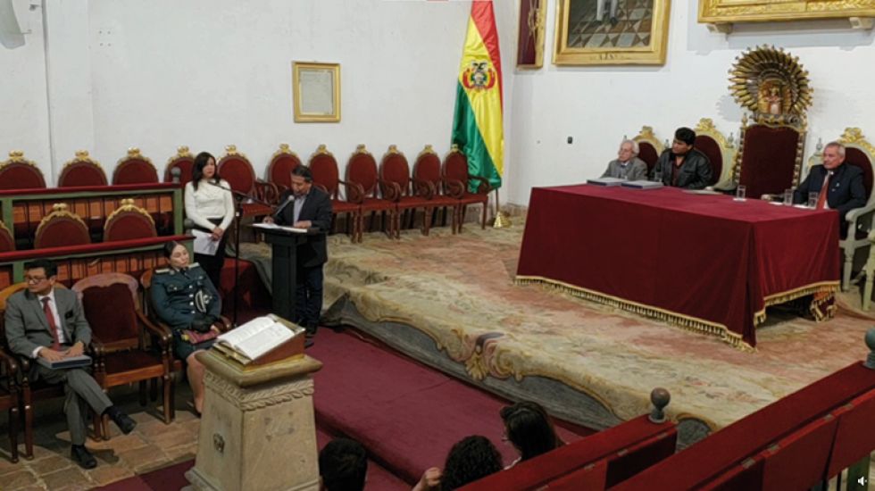 SOLEMNIDAD. El acto de entrega del documento se realizó en la Casa de la Libertad.