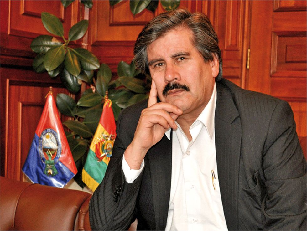 “Tenemos delincuentes que le ponen precio a sus resoluciones”