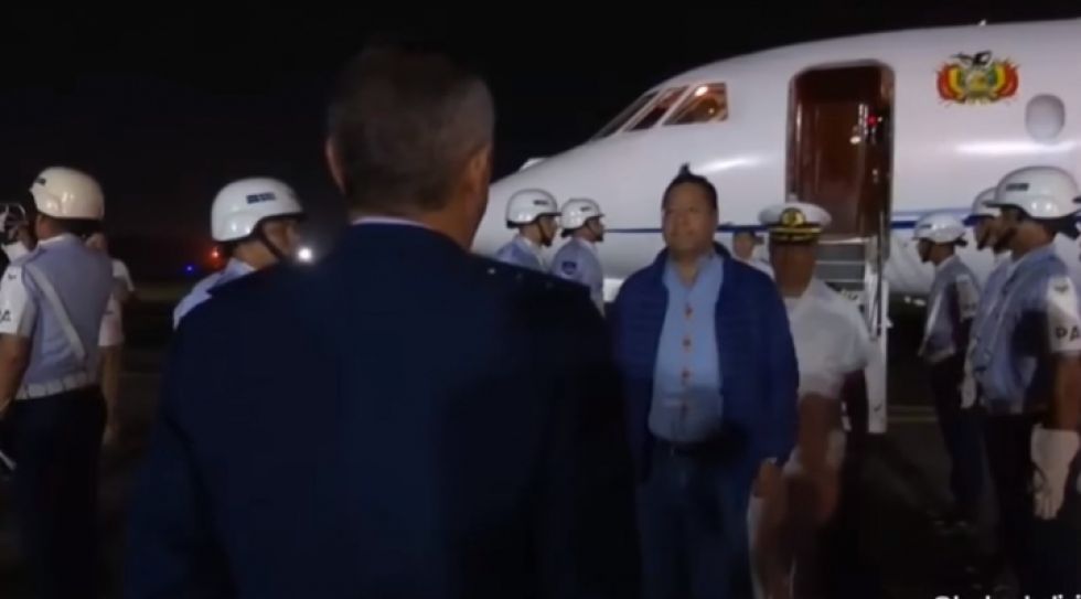 El presidente Luis Arce llega a Brasil.