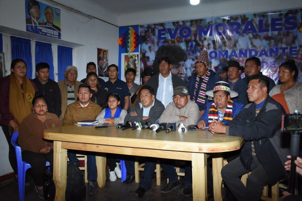 Los dirigentes de la Csutcb afines a Evo Morales ofrecieron este miércoles una conferencia de prensa.