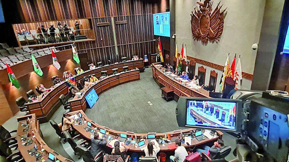CONSENSO. La sesión de la Cámara de Senadores de este miércoles con la presencia de las bancadas de los tres partidos políticos con representación.