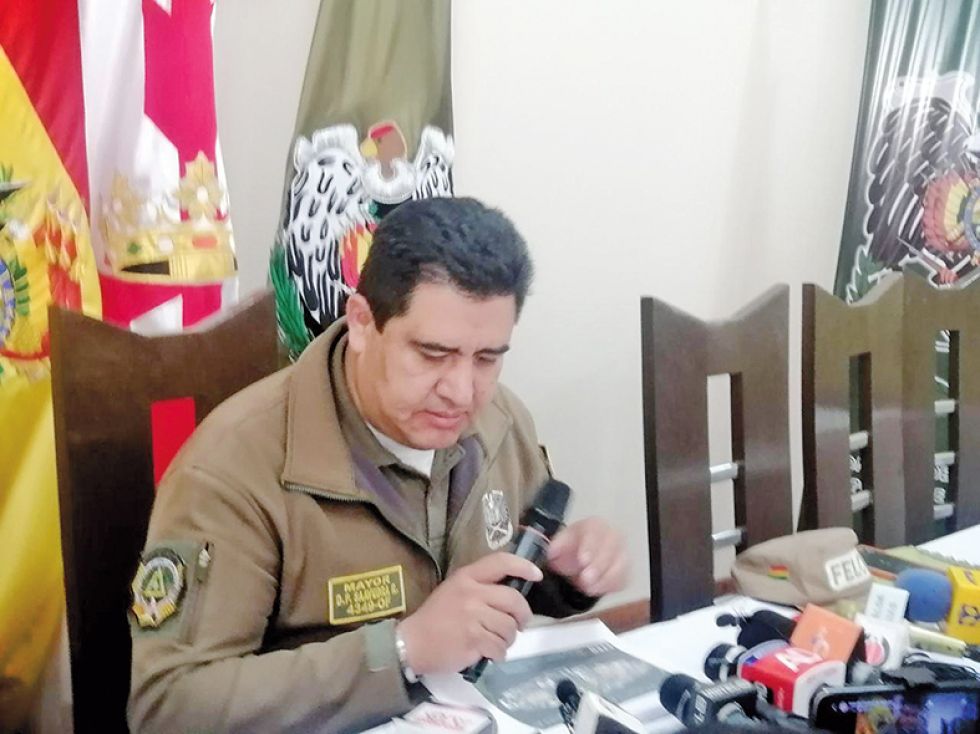 CONTACTO. El subdiretcor de la Felcv de Chuquisaca, mayor Patrick Saavedra, en el informe.