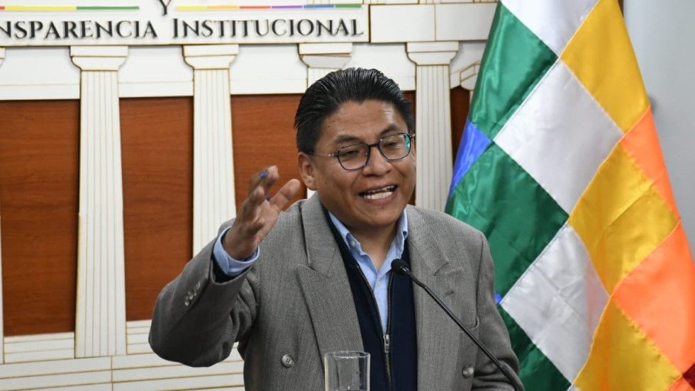 El ministro de Justicia, Iván Lima, habló este viernes en una conferencia de prensa.